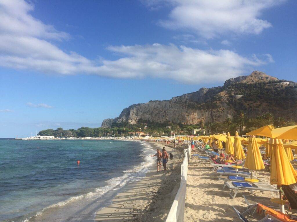 Mondello Beach | Italy Travel | Sicily | Places to visit in Palermo | Summer Holiday Destinations in Italy