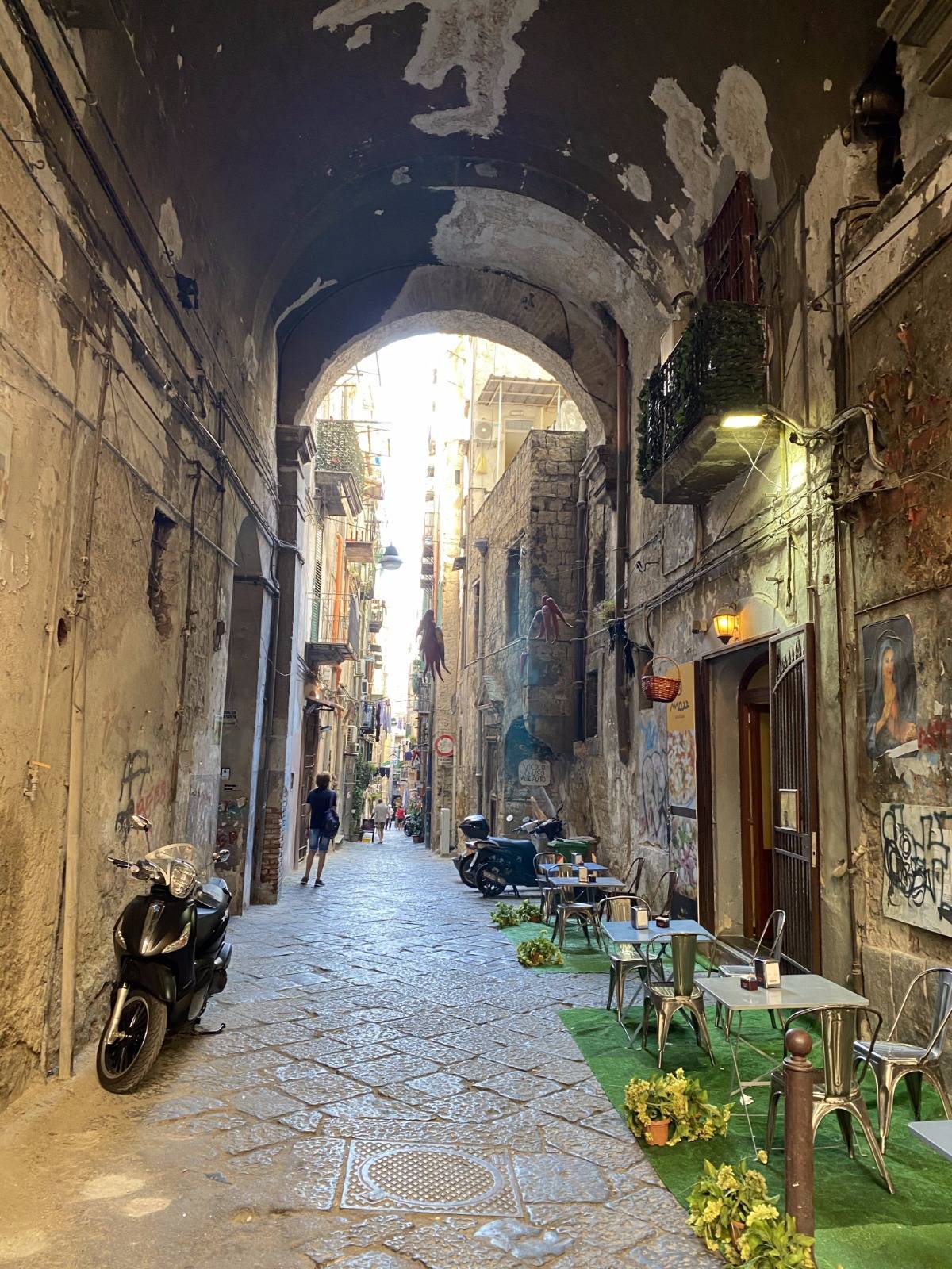 Alley in Naples