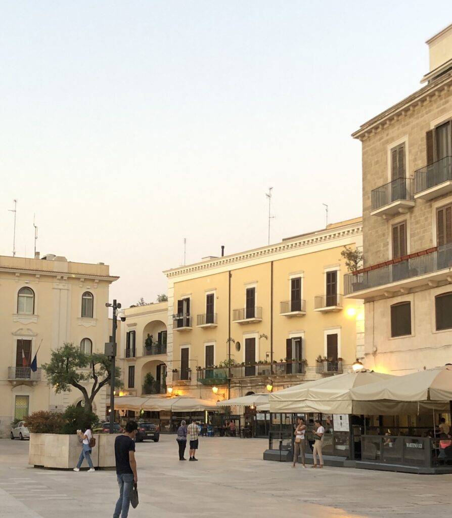 Bari Piazza Mercantile | Best places to see in Puglia