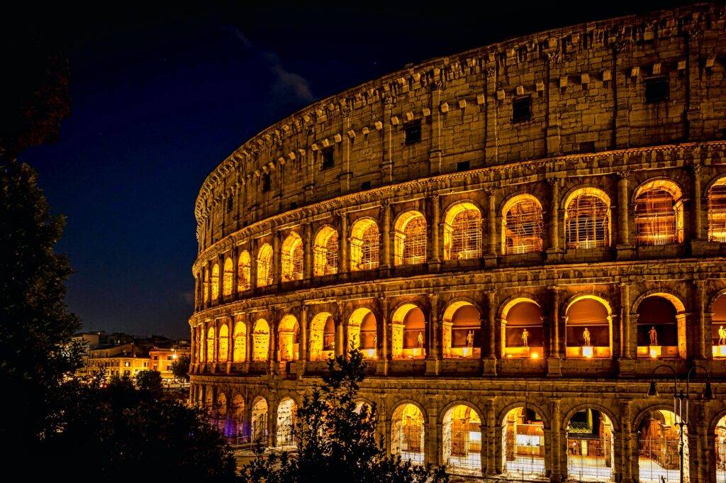 Rome in Winter | Colosseum at night | Rome